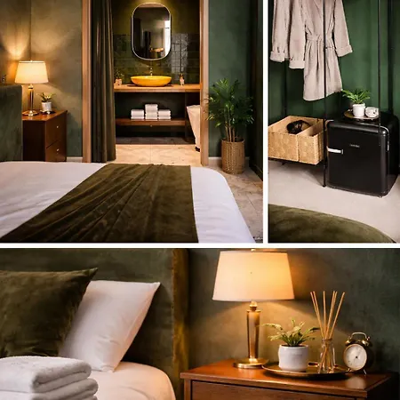 Dimora Delle Camelie - Historic & Bed & Breakfast Caserta