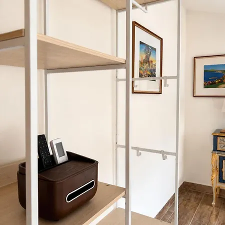 Dimora Delle Camelie - Historic & Bed & Breakfast Caserta