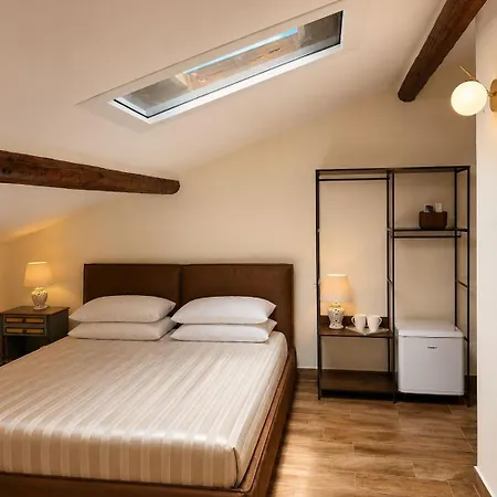 Bed & Breakfast Dimora Delle Camelie - Historic &