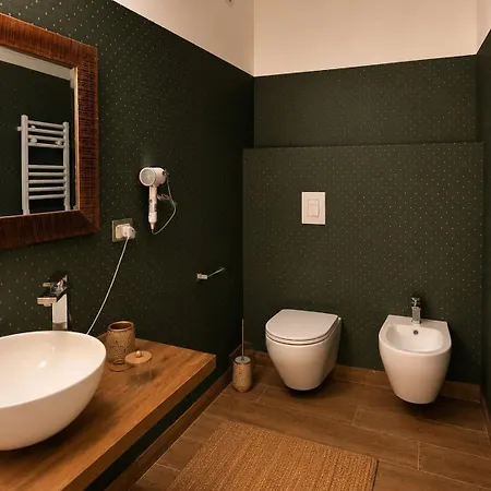 Dimora Delle Camelie - Historic & Bed & Breakfast Caserta